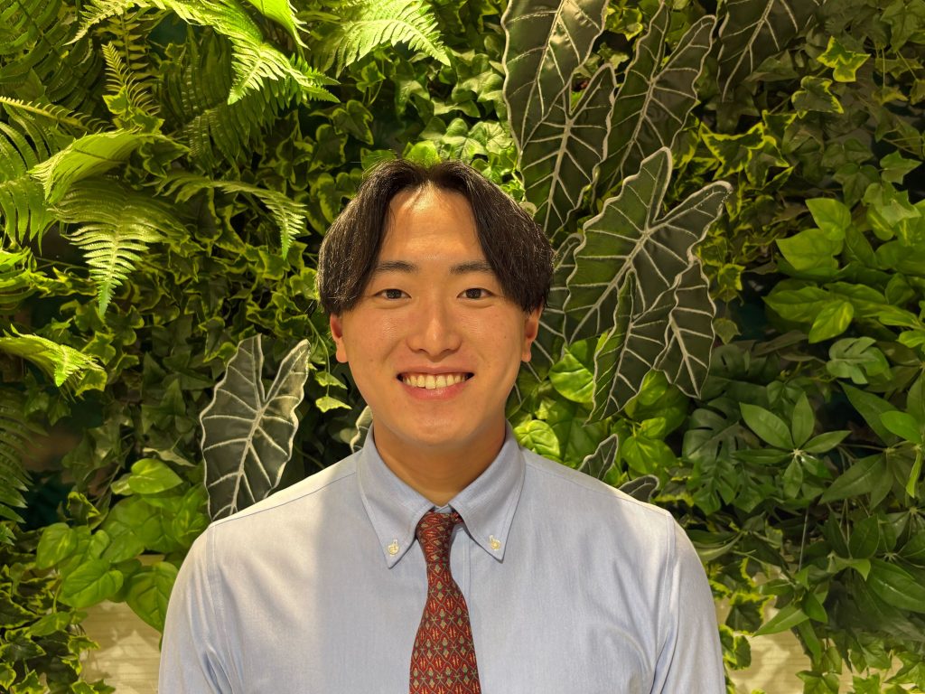 二井見　晃